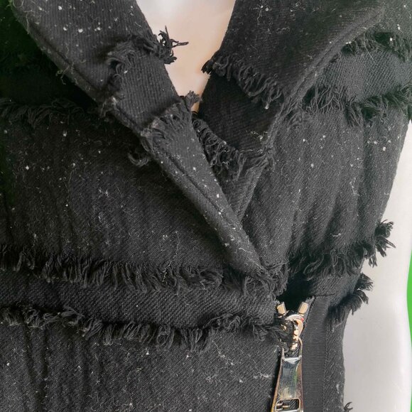 Crea Concept Long Sleeveless Jacket - Picture 3 of 9